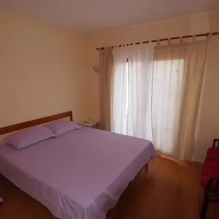 Private Apartament In Berlin / вила берлин